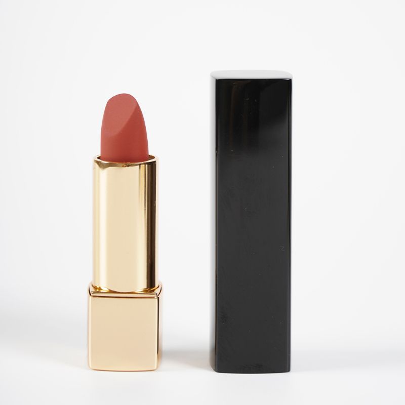 Long-lasting Velvet Matte Lipstick