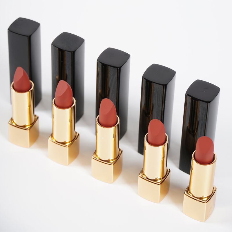 Long-lasting Velvet Matte Lipstick